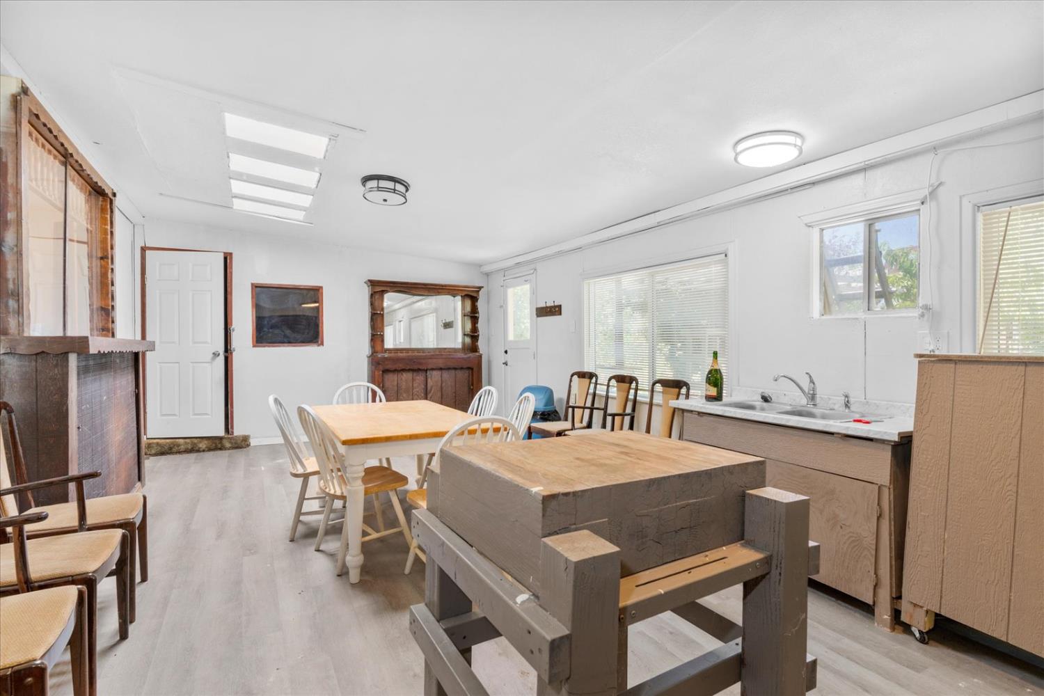 Detail Gallery Image 17 of 51 For 1961 17th St, Olivehurst,  CA 95961 - 3 Beds | 2 Baths