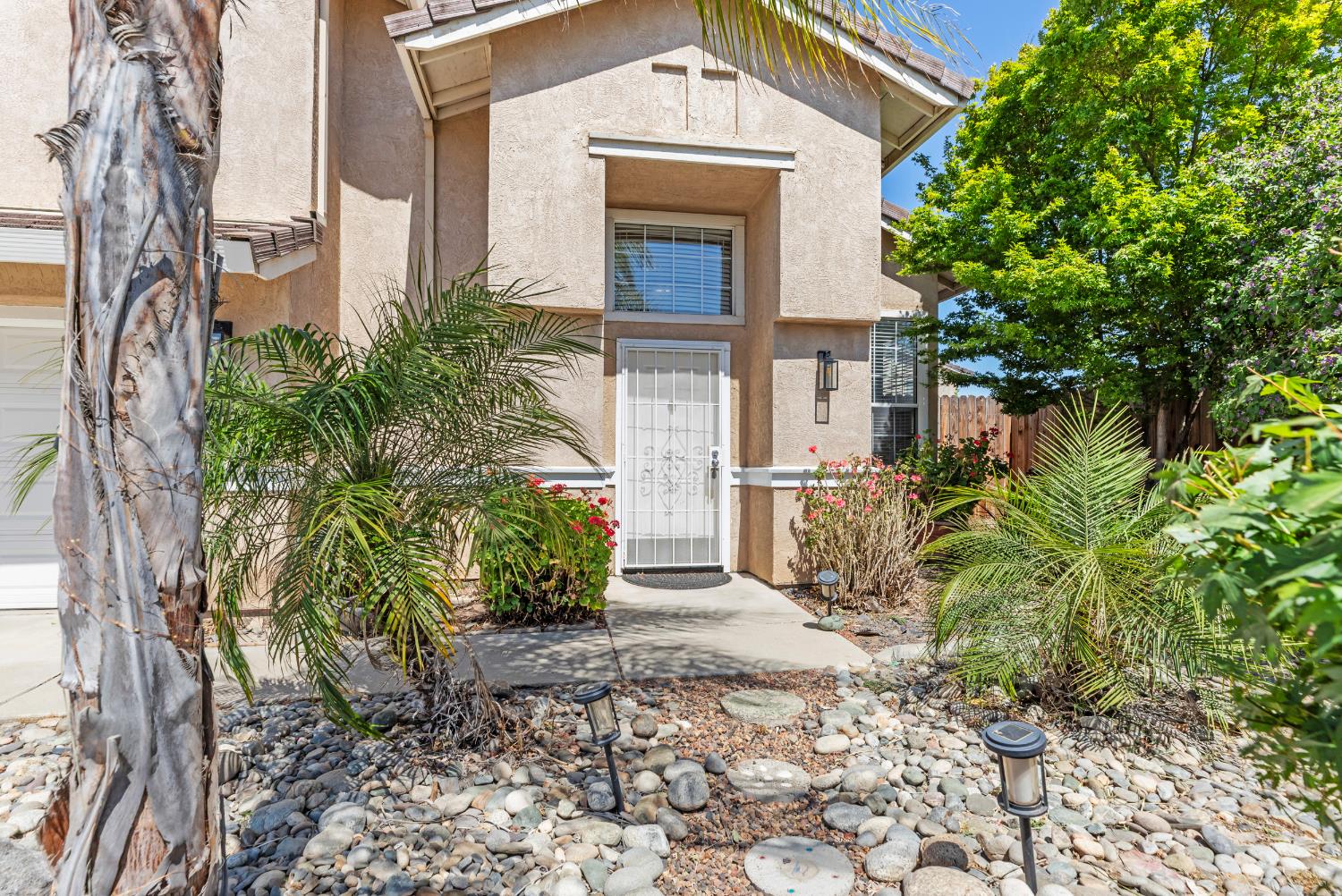 Detail Gallery Image 8 of 40 For 4208 Dante Ct, Salida,  CA 95368 - 4 Beds | 2/1 Baths