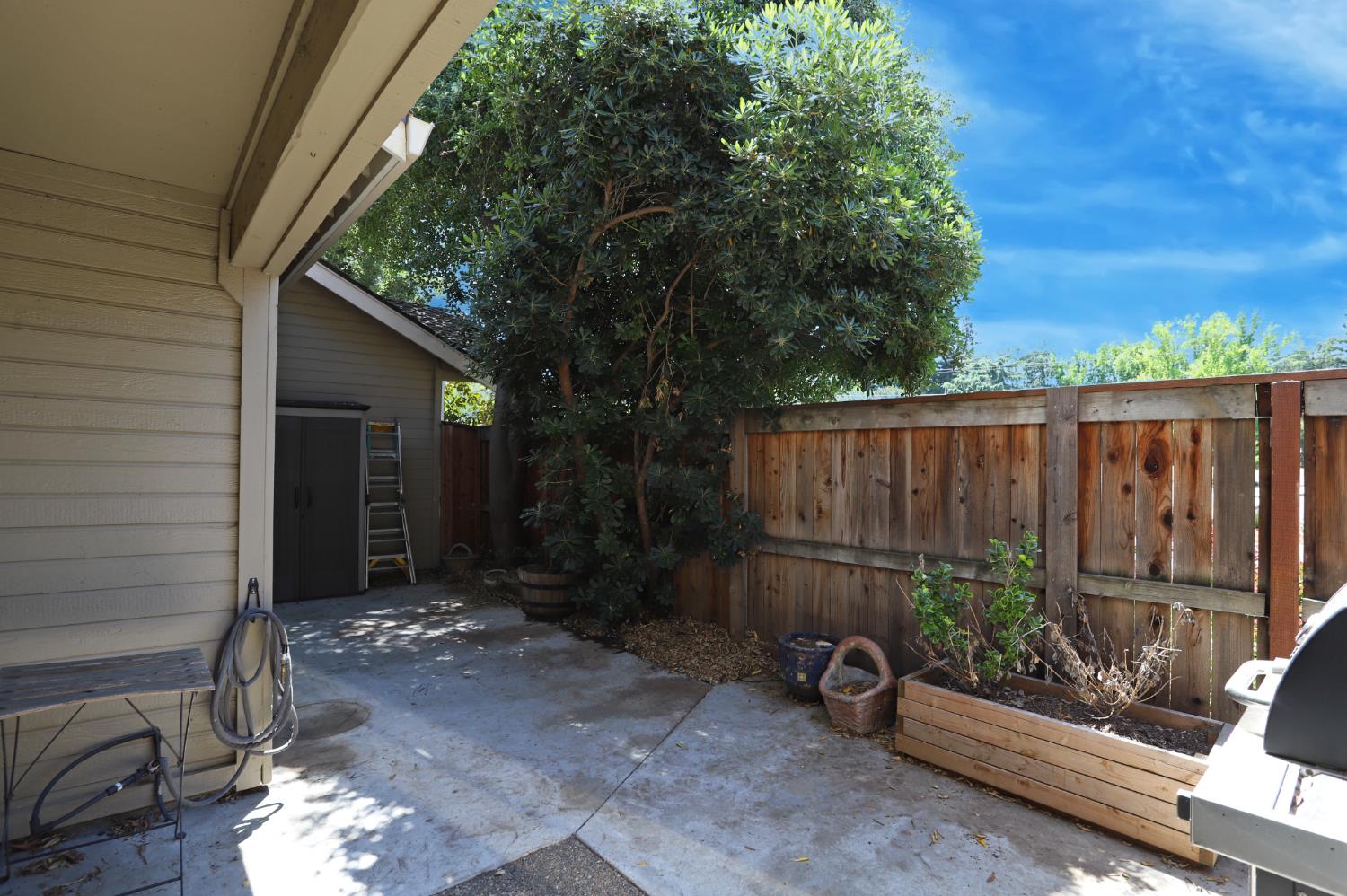 Detail Gallery Image 22 of 25 For 1928 University Park Dr, Sacramento,  CA 95825 - 3 Beds | 2/1 Baths