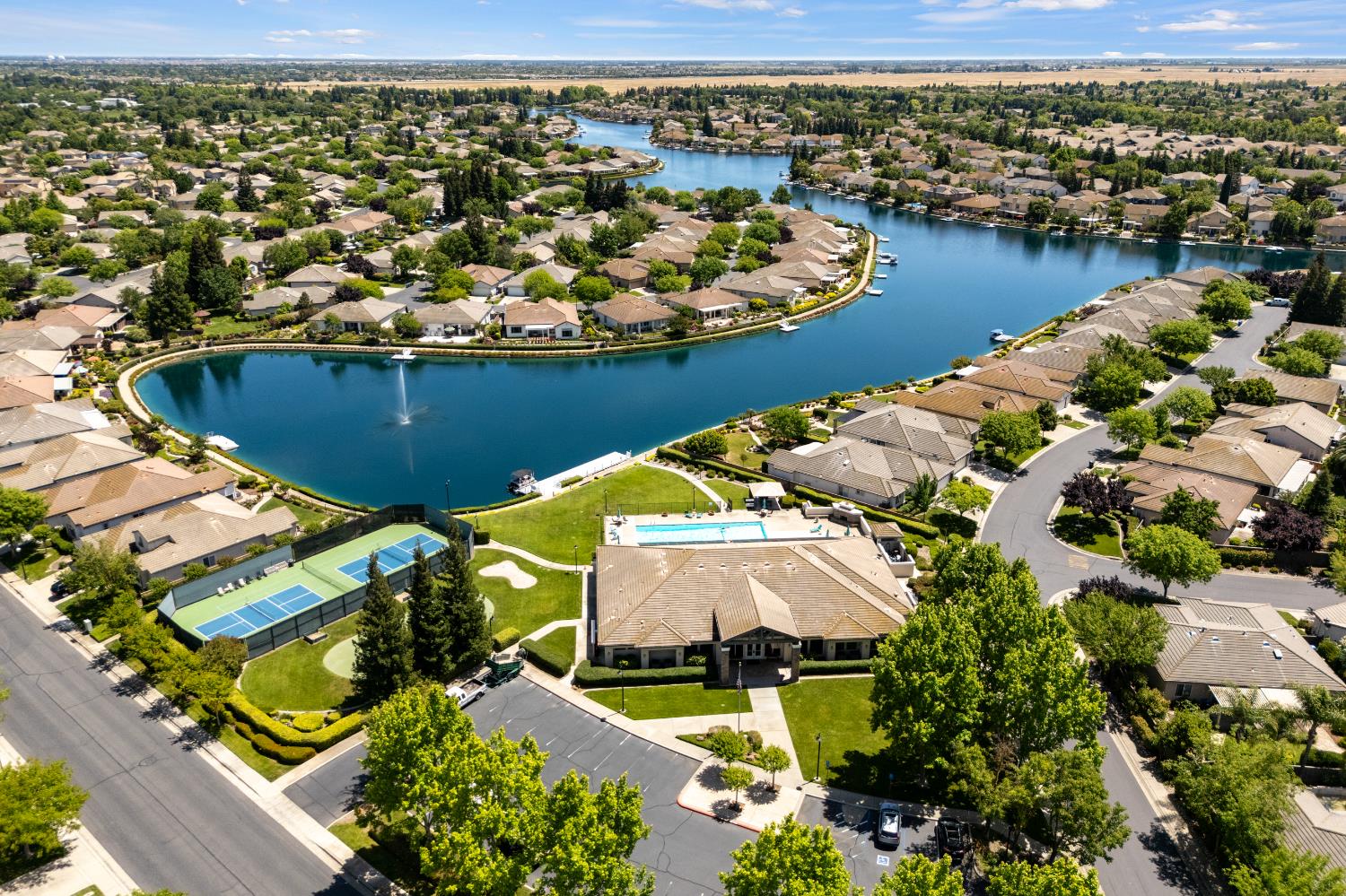 Detail Gallery Image 58 of 65 For 9501 Misty Cove Ln, Elk Grove,  CA 95758 - 2 Beds | 2 Baths