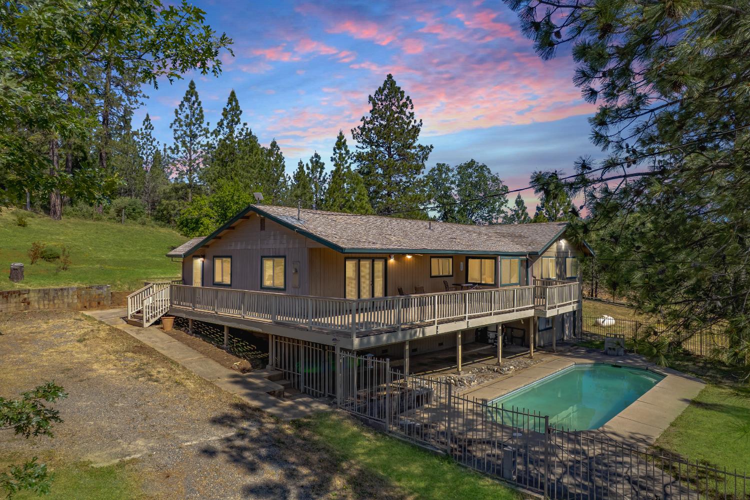 Detail Gallery Image 1 of 51 For 14056 Frenchtown Rd, Oregon House,  CA 95962 - 3 Beds | 2 Baths