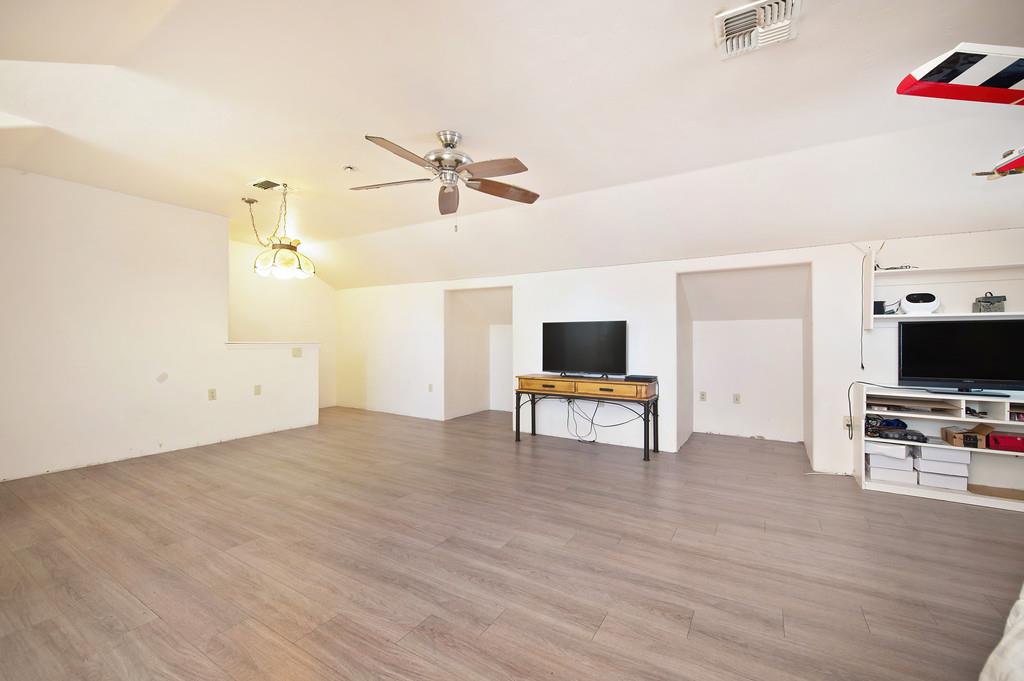 Detail Gallery Image 26 of 35 For 3443 Barker Rd, Loomis,  CA 95650 - 3 Beds | 2/1 Baths