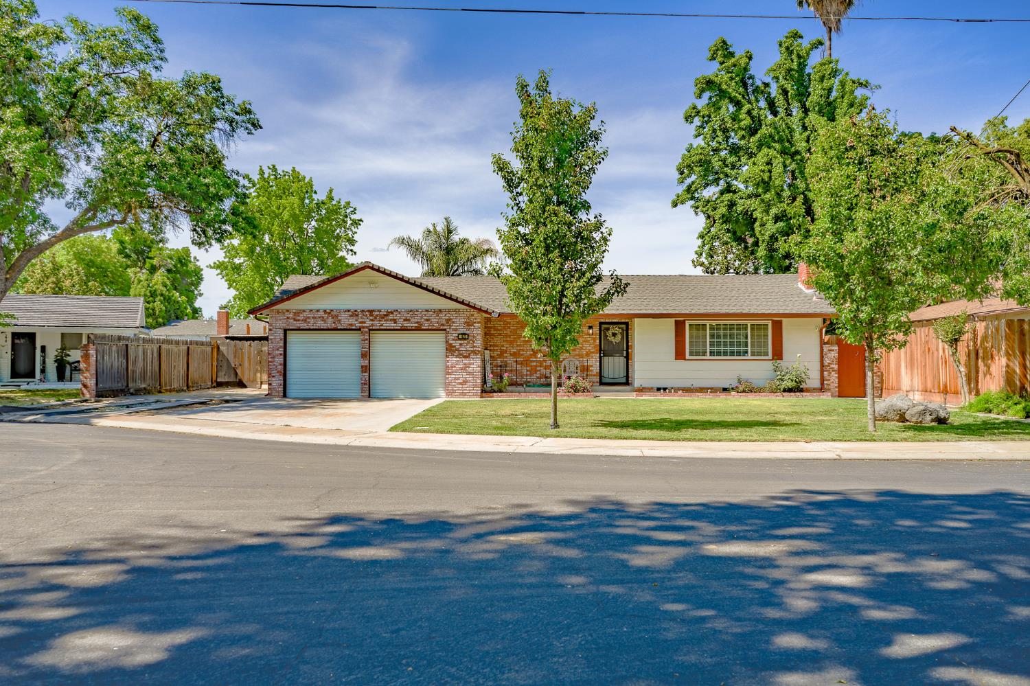 Detail Gallery Image 2 of 41 For 1425 Rosemead Ct, Modesto,  CA 95350 - 3 Beds | 2 Baths