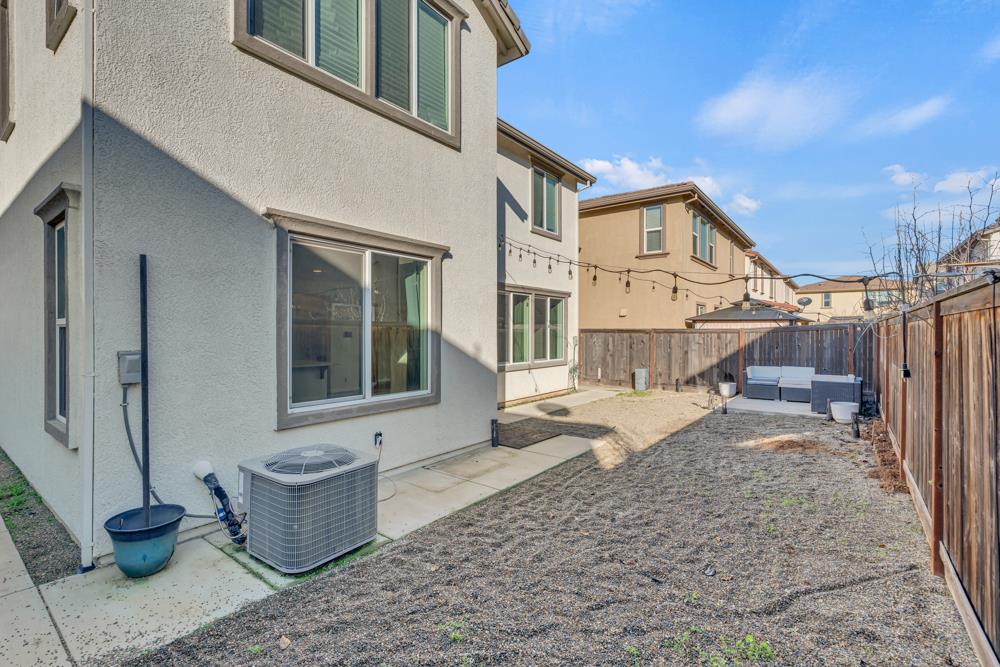 Detail Gallery Image 50 of 56 For 8373 Bronx Way, Sacramento,  CA 95829 - 3 Beds | 2/1 Baths
