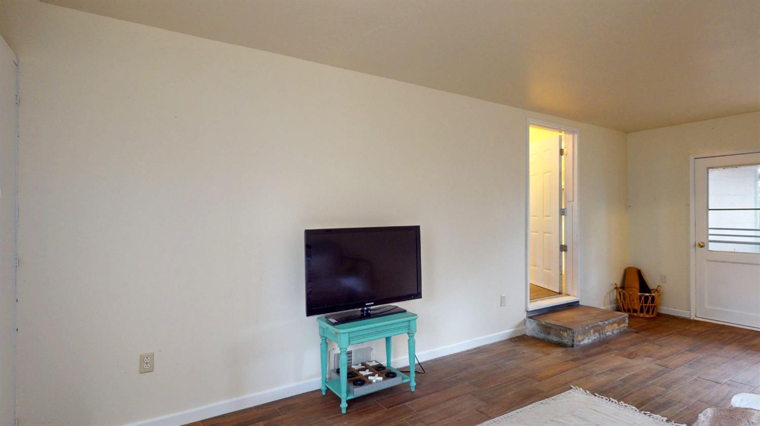 Detail Gallery Image 22 of 25 For 10128 Mills Rd, Grass Valley,  CA 95945 - 2 Beds | 2 Baths