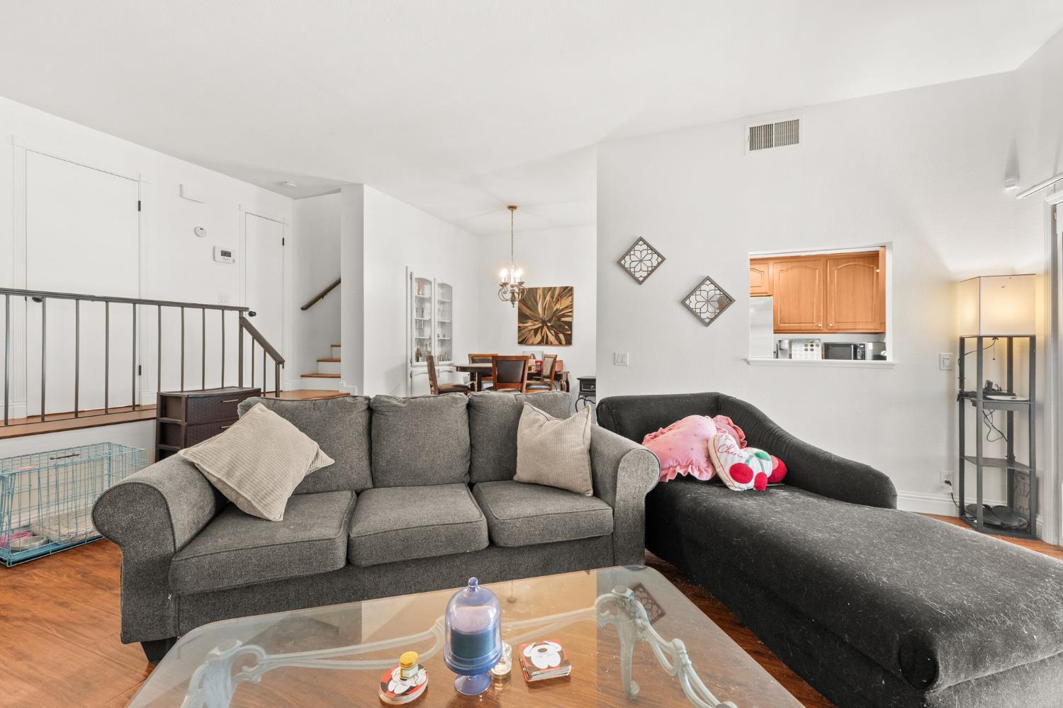 Photo #6: 225066352 Listing: Photo #6