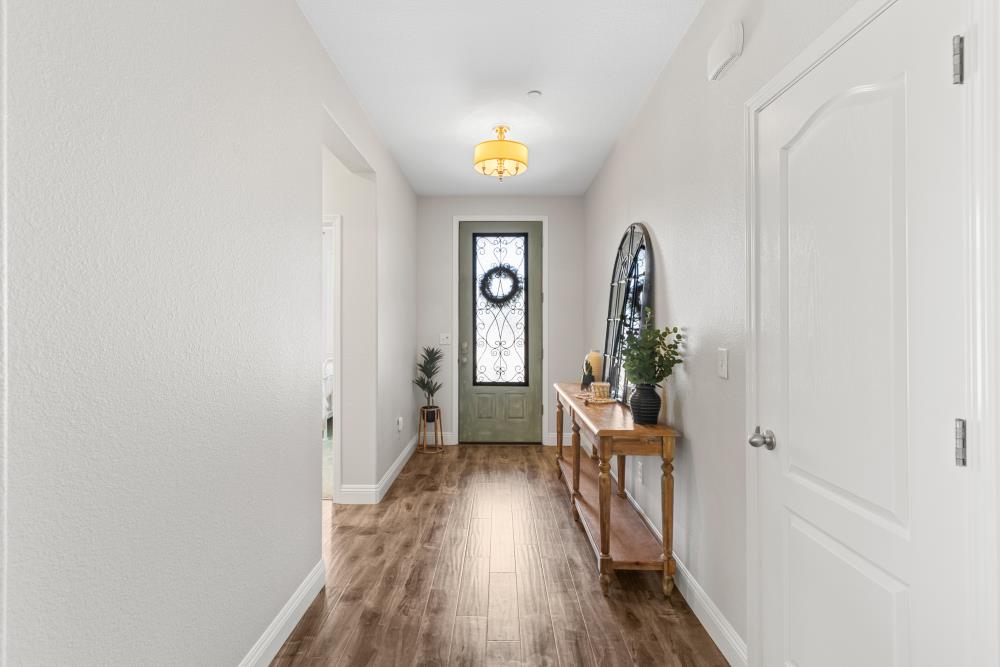 Detail Gallery Image 10 of 67 For 356 Bramble Ct, Roseville,  CA 95747 - 4 Beds | 3 Baths