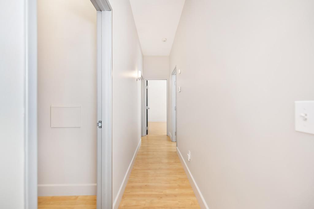 Detail Gallery Image 22 of 33 For 2117 S St #204,  Sacramento,  CA 95816 - 2 Beds | 2 Baths