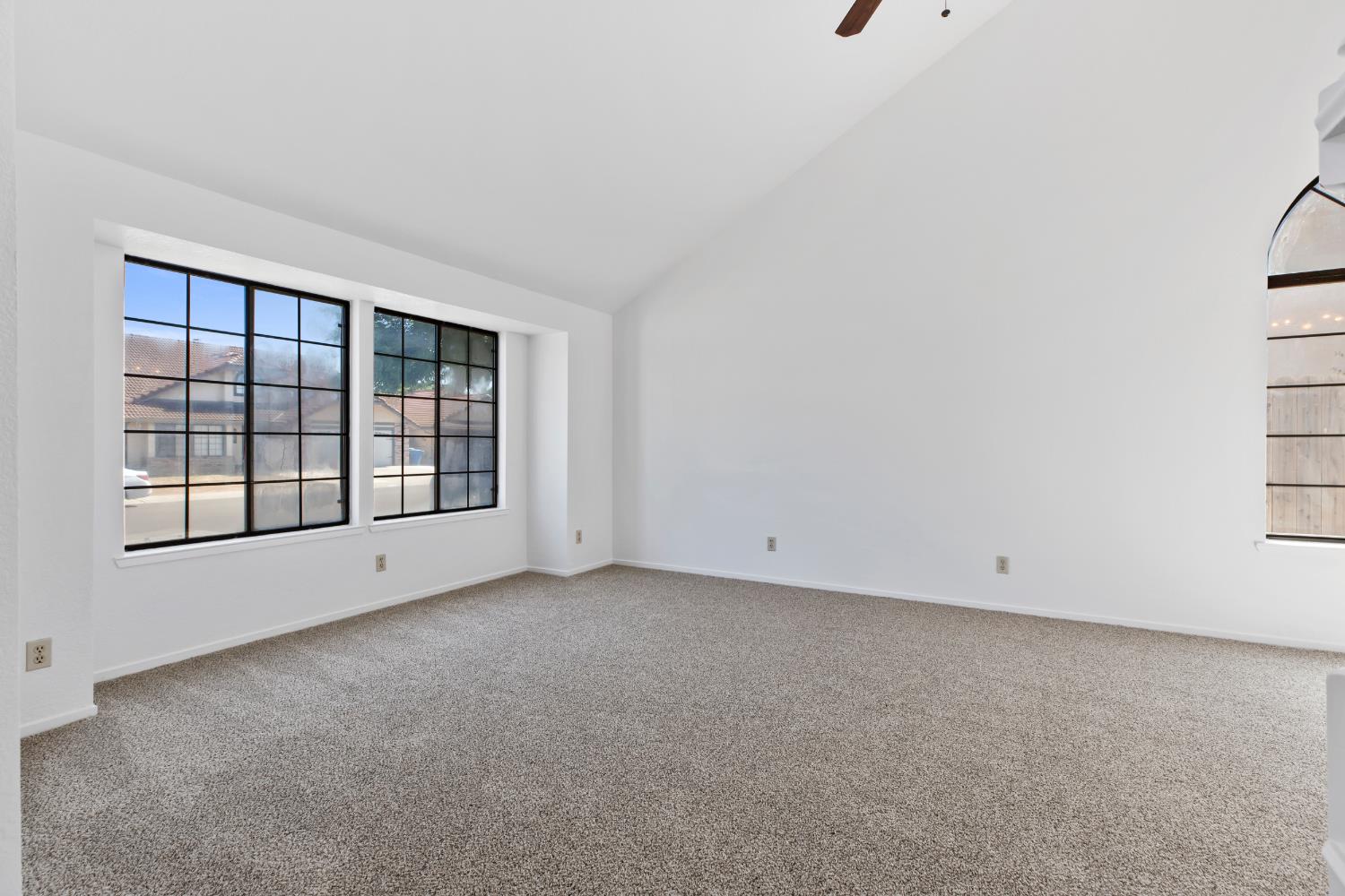 Detail Gallery Image 8 of 42 For 1541 Marazzi Ln, Ceres,  CA 95307 - 4 Beds | 3 Baths