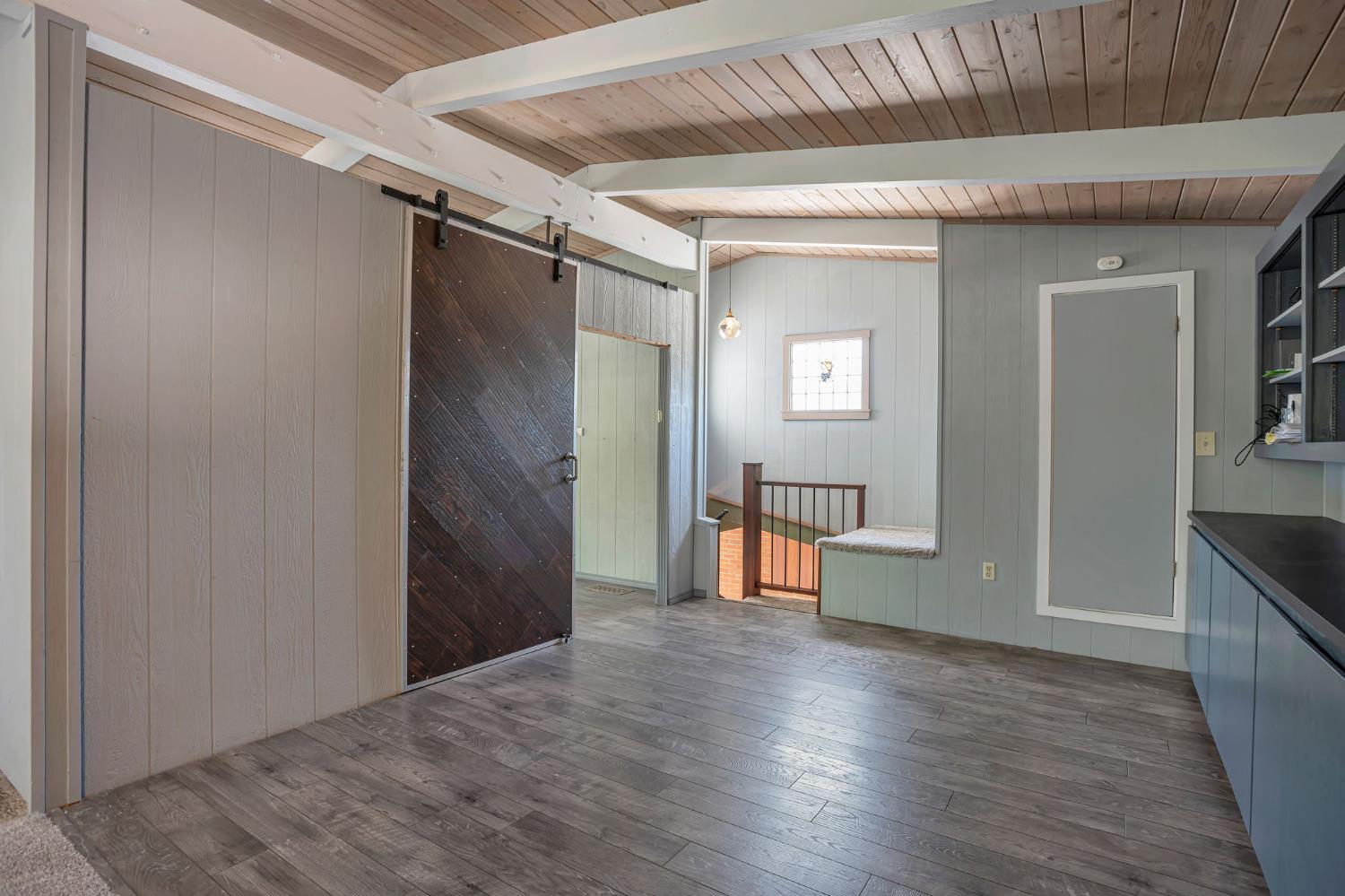 Detail Gallery Image 11 of 28 For 916 B St, Davis,  CA 95616 - 3 Beds | 3 Baths