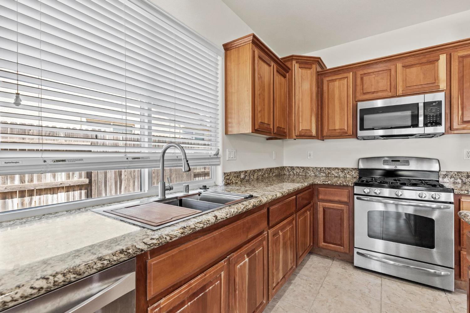 Detail Gallery Image 11 of 40 For 5582 Turnberry, Marysville,  CA 95901 - 3 Beds | 2/1 Baths