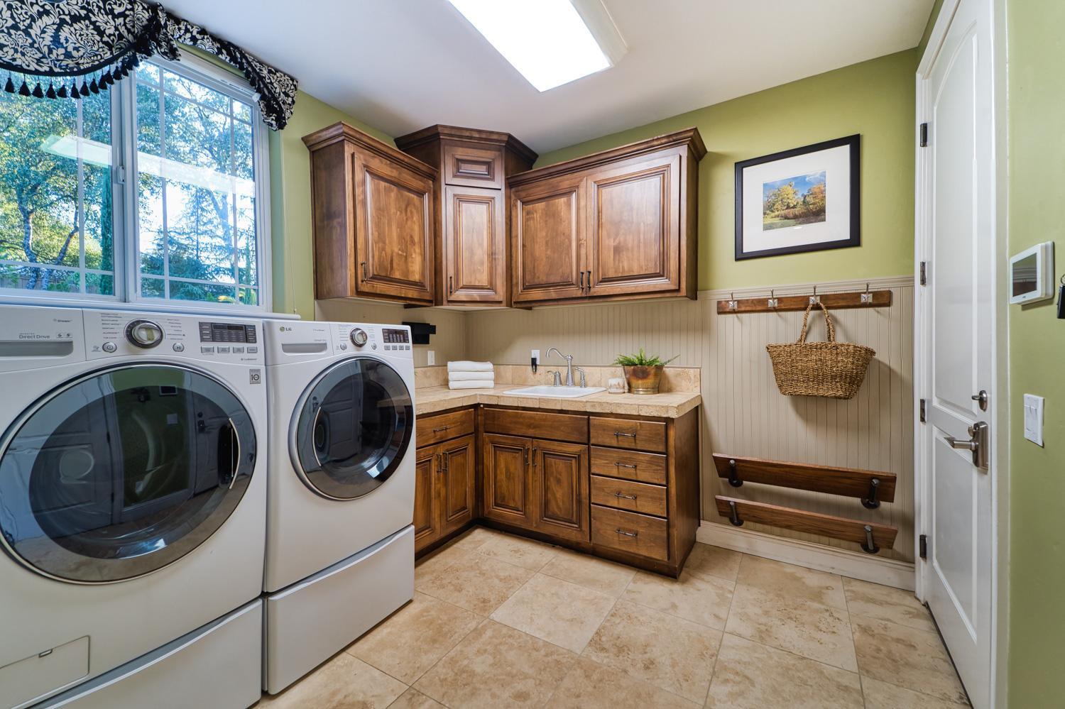 Detail Gallery Image 70 of 75 For 215 Oak Brook Ct, Auburn,  CA 95602 - 3 Beds | 2/1 Baths