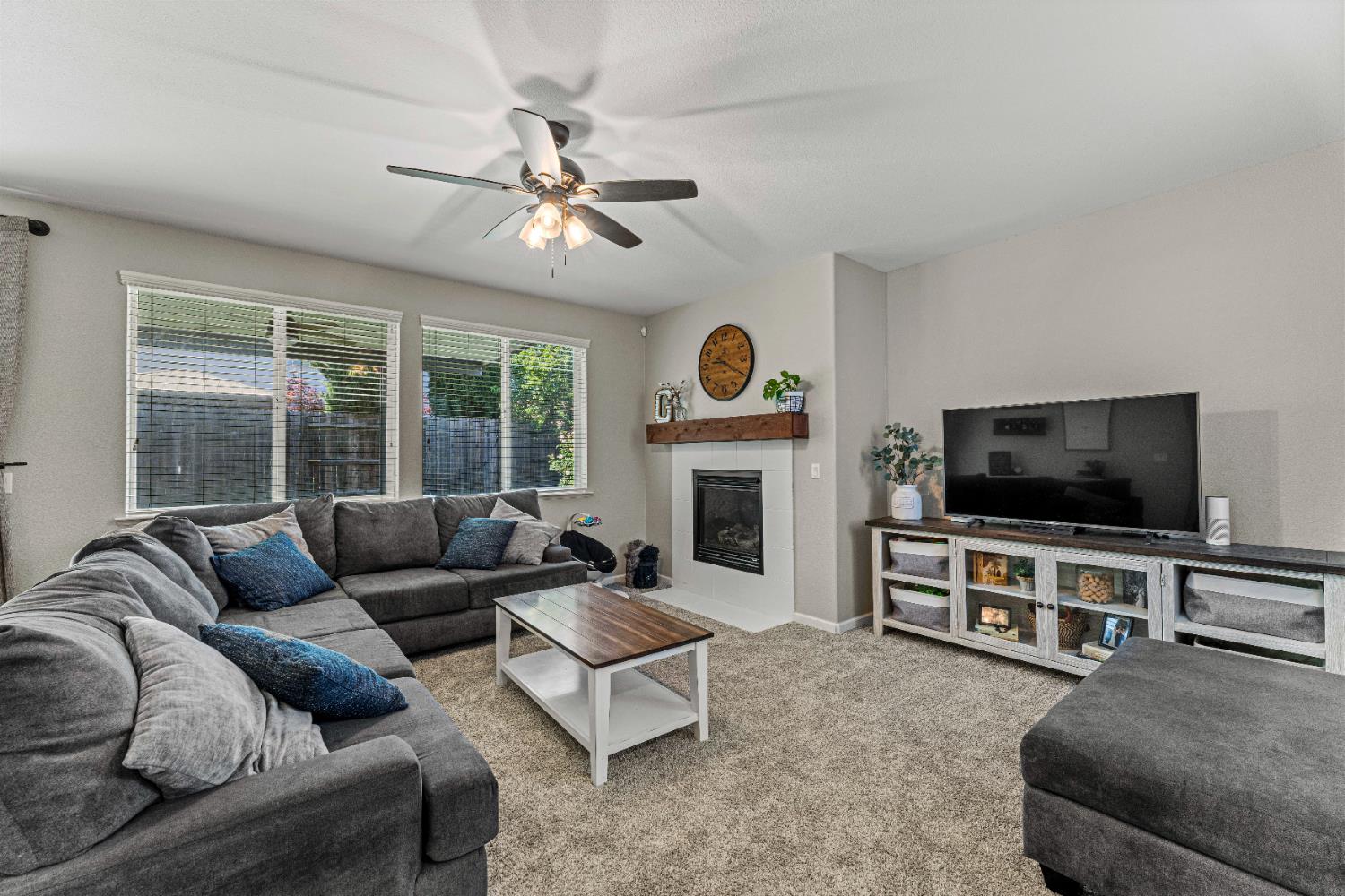 Detail Gallery Image 6 of 38 For 1283 Torrington Ln, Lincoln,  CA 95648 - 5 Beds | 3 Baths