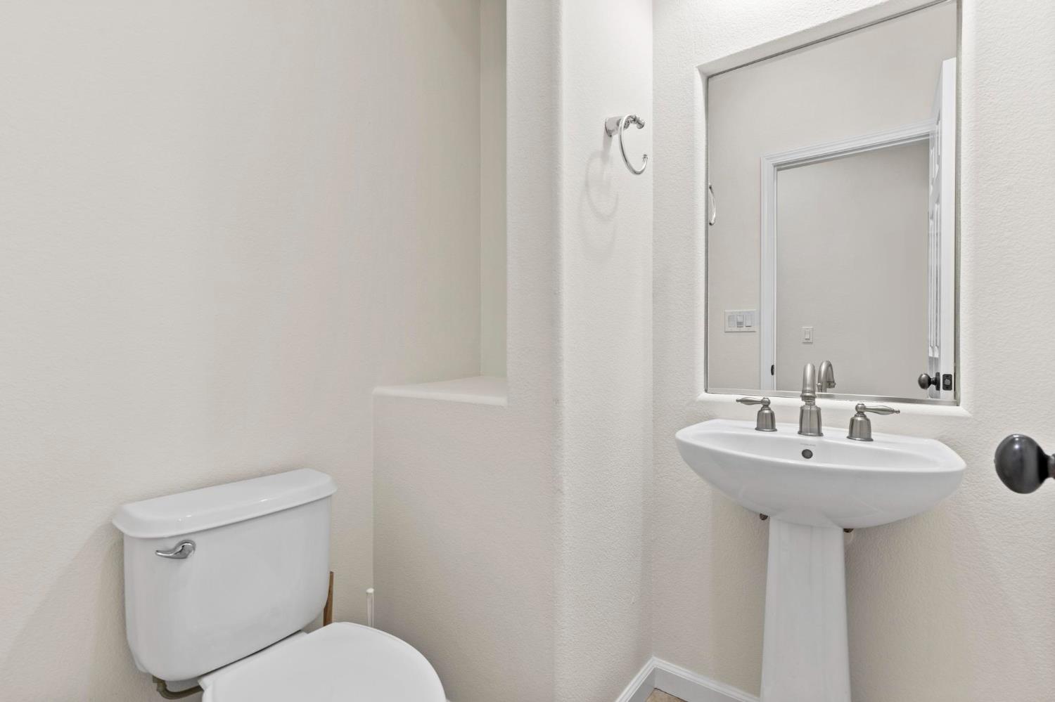 Detail Gallery Image 18 of 40 For 5582 Turnberry, Marysville,  CA 95901 - 3 Beds | 2/1 Baths