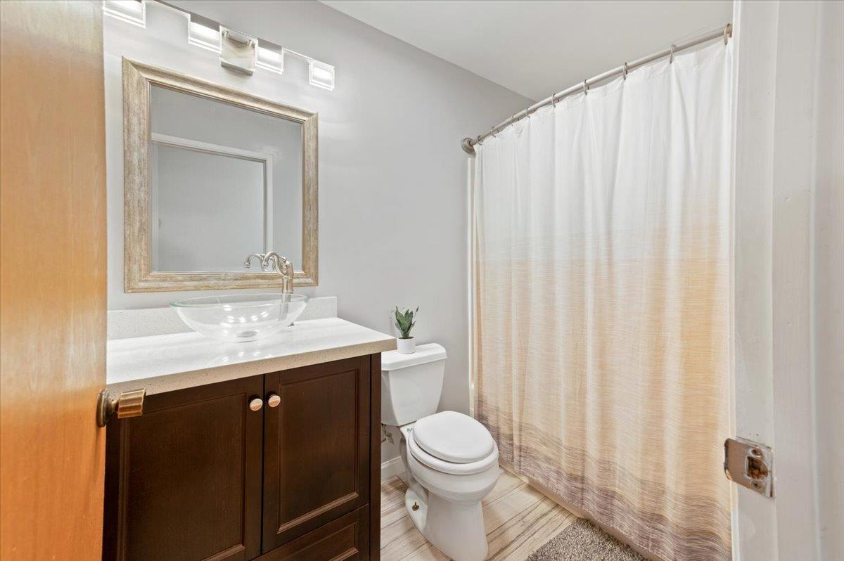 Detail Gallery Image 23 of 37 For 17713 Lake Forest Dr, Penn Valley,  CA 95946 - 3 Beds | 2 Baths