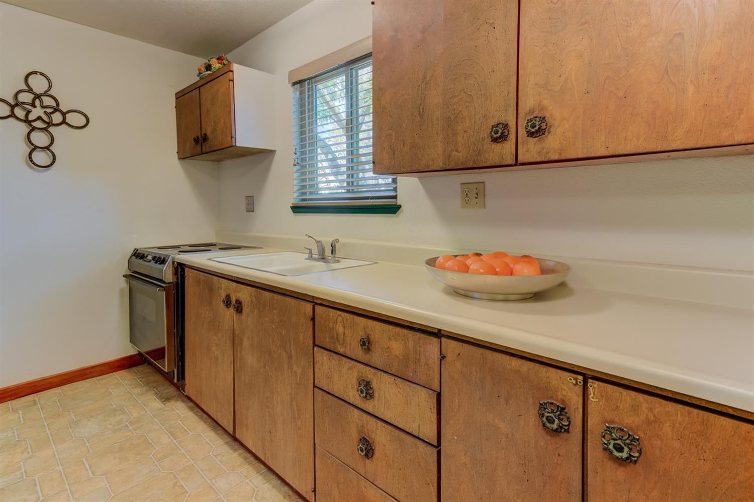 Detail Gallery Image 33 of 51 For 7398 16th St, Rio Linda,  CA 95673 - 3 Beds | 3 Baths