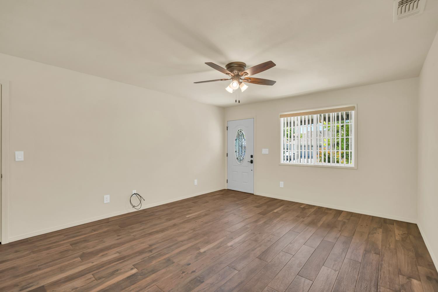 Detail Gallery Image 13 of 47 For 7166 Arutas Dr, North Highlands,  CA 95660 - 3 Beds | 2 Baths
