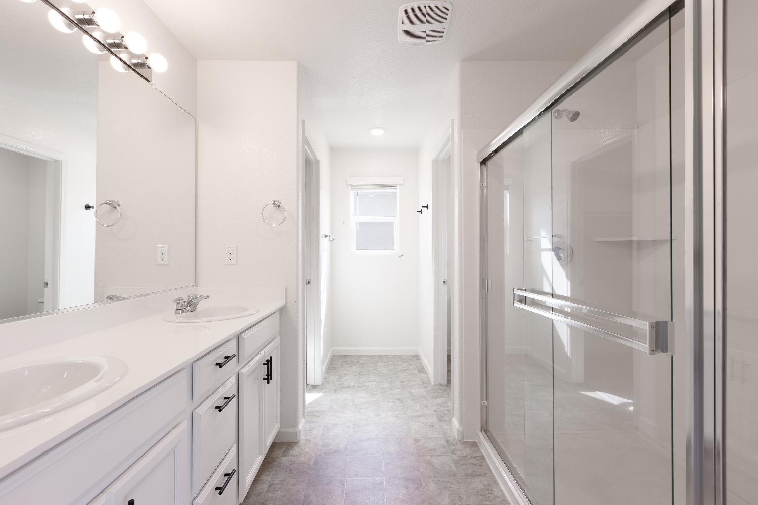 Detail Gallery Image 16 of 26 For 3825 S 3825 Arborhill Way Way, Sacramento,  CA 95834 - 3 Beds | 2/1 Baths