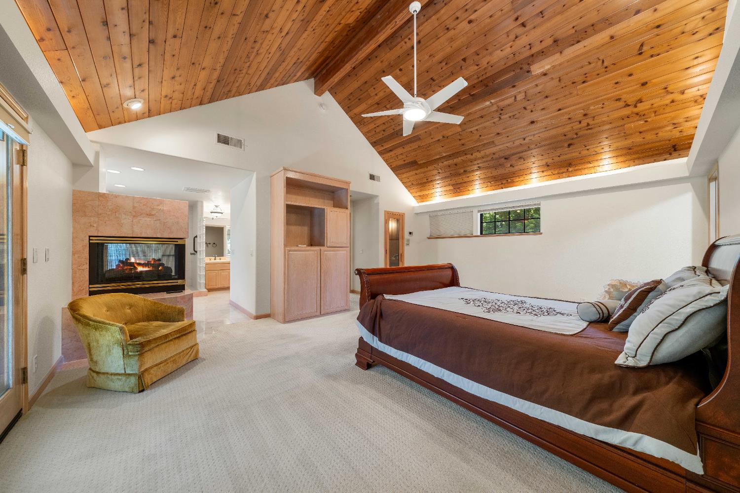 Detail Gallery Image 41 of 95 For 3004 Root Ave, Carmichael,  CA 95608 - 5 Beds | 4/2 Baths