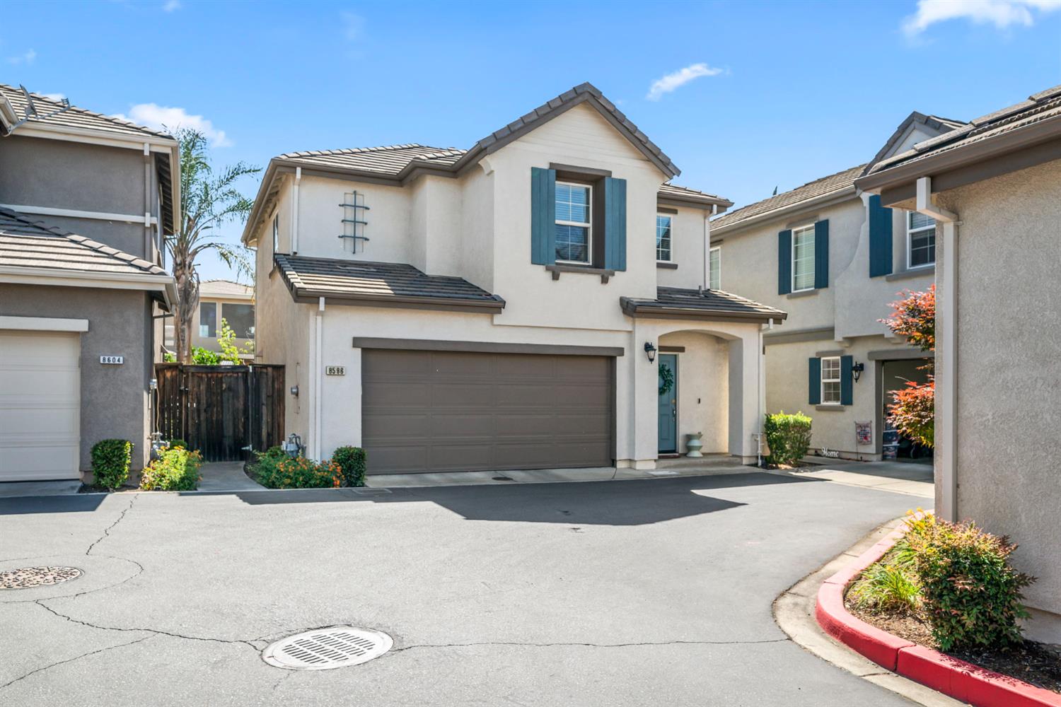 Detail Gallery Image 2 of 34 For 8596 Cortina Cir, Roseville,  CA 95678 - 3 Beds | 2/1 Baths