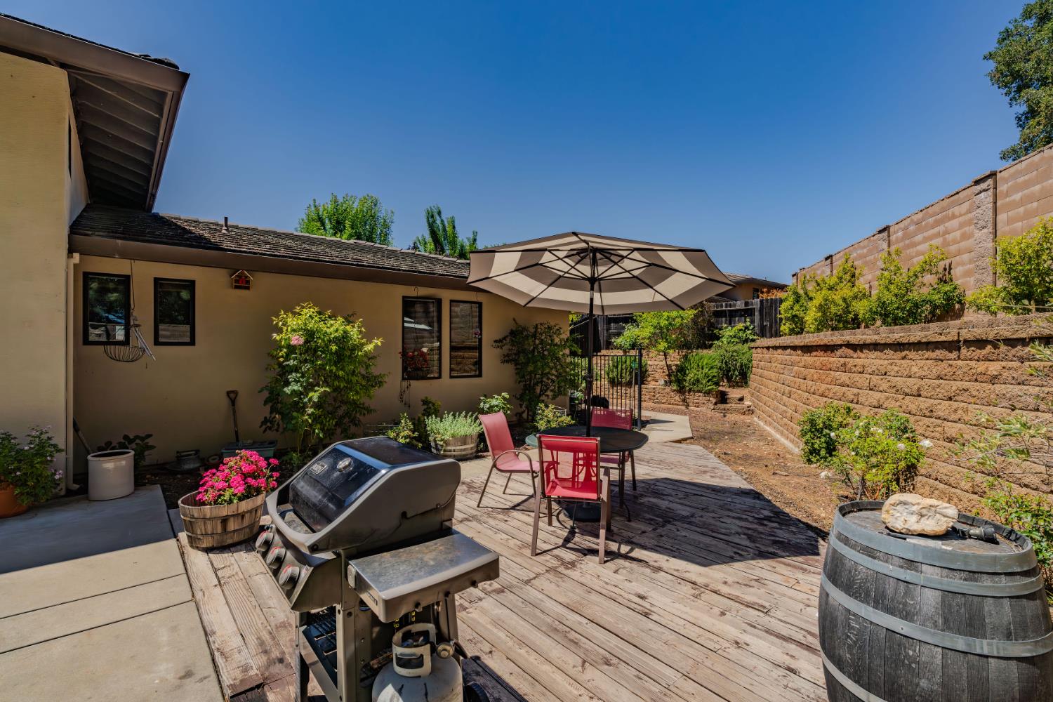 Detail Gallery Image 17 of 63 For 2025 Thomas Dr, Jackson,  CA 95642 - 3 Beds | 2 Baths