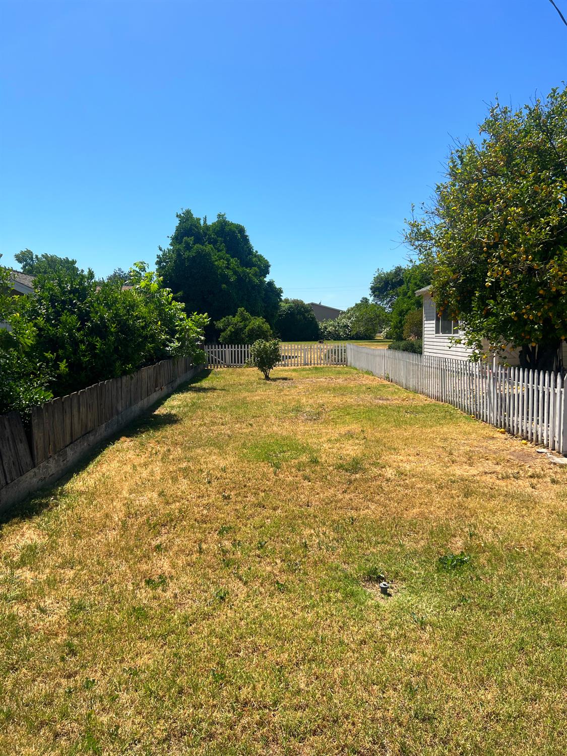 Detail Gallery Image 8 of 13 For 3833 Story Rd, Denair,  CA 95316 - 3 Beds | 2 Baths