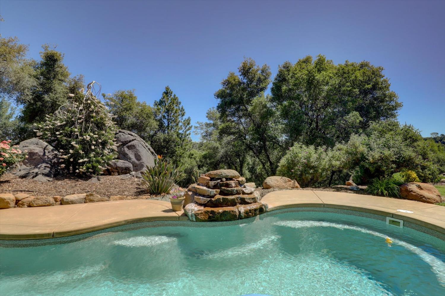 Detail Gallery Image 42 of 97 For 17620 Red Ball Cir, Grass Valley,  CA 95949 - 2 Beds | 2 Baths