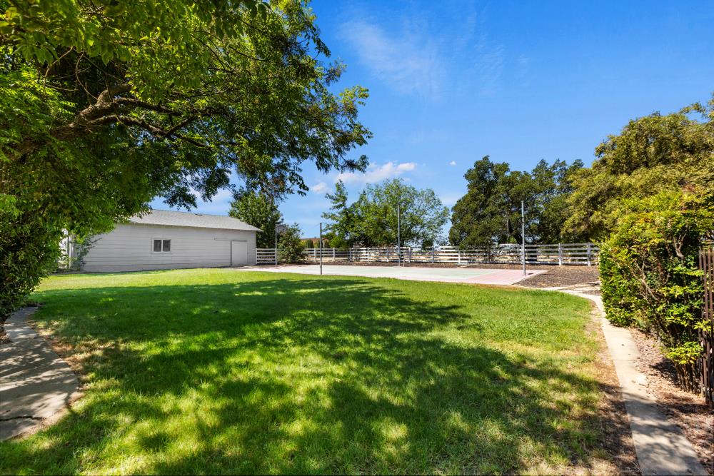 Detail Gallery Image 53 of 69 For 8744 Rubia Dr, Elk Grove,  CA 95624 - 3 Beds | 2/1 Baths