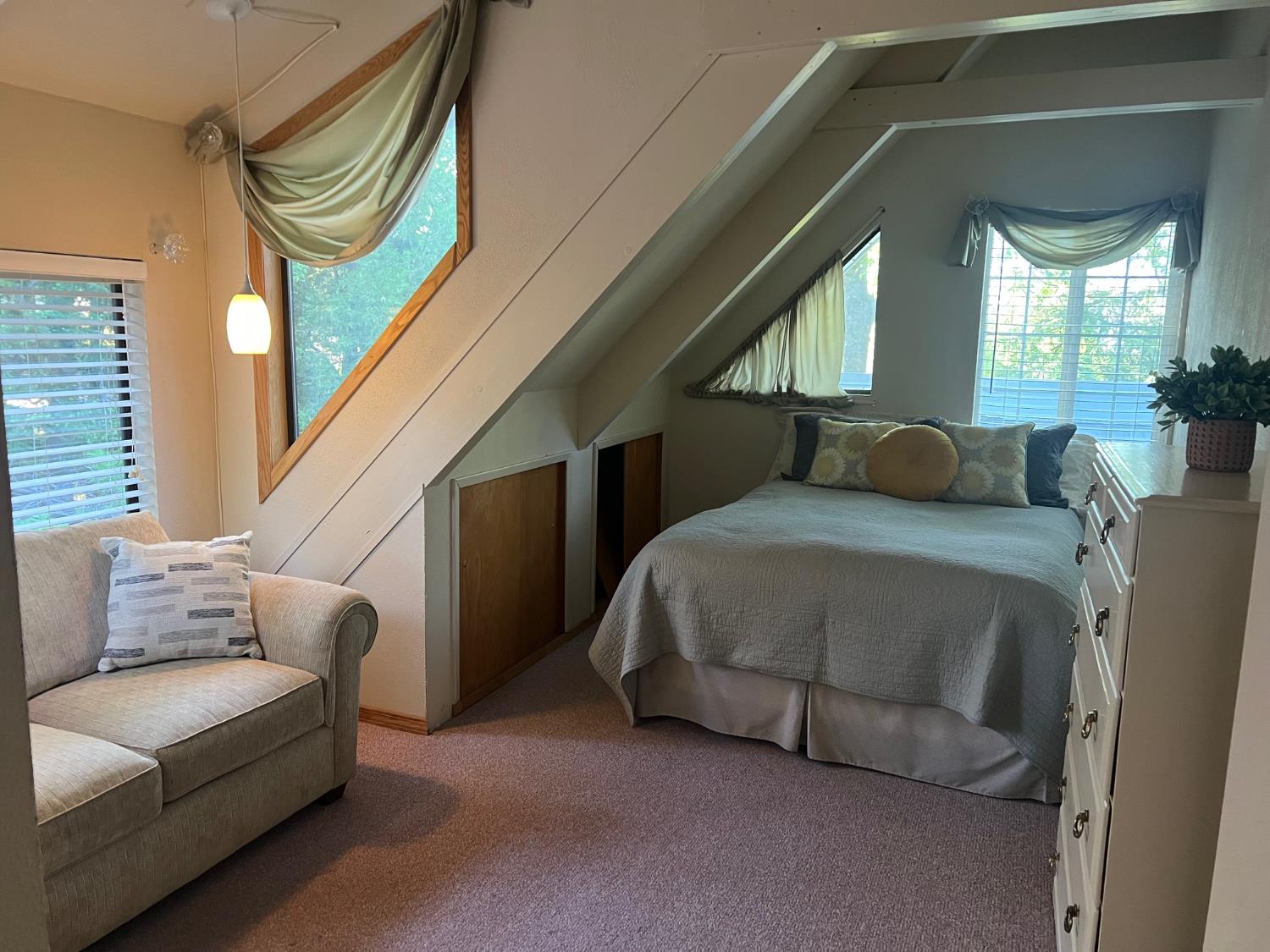 Detail Gallery Image 8 of 20 For 840 Sandalwood Dr, Murphys,  CA 95247 - 3 Beds | 2 Baths
