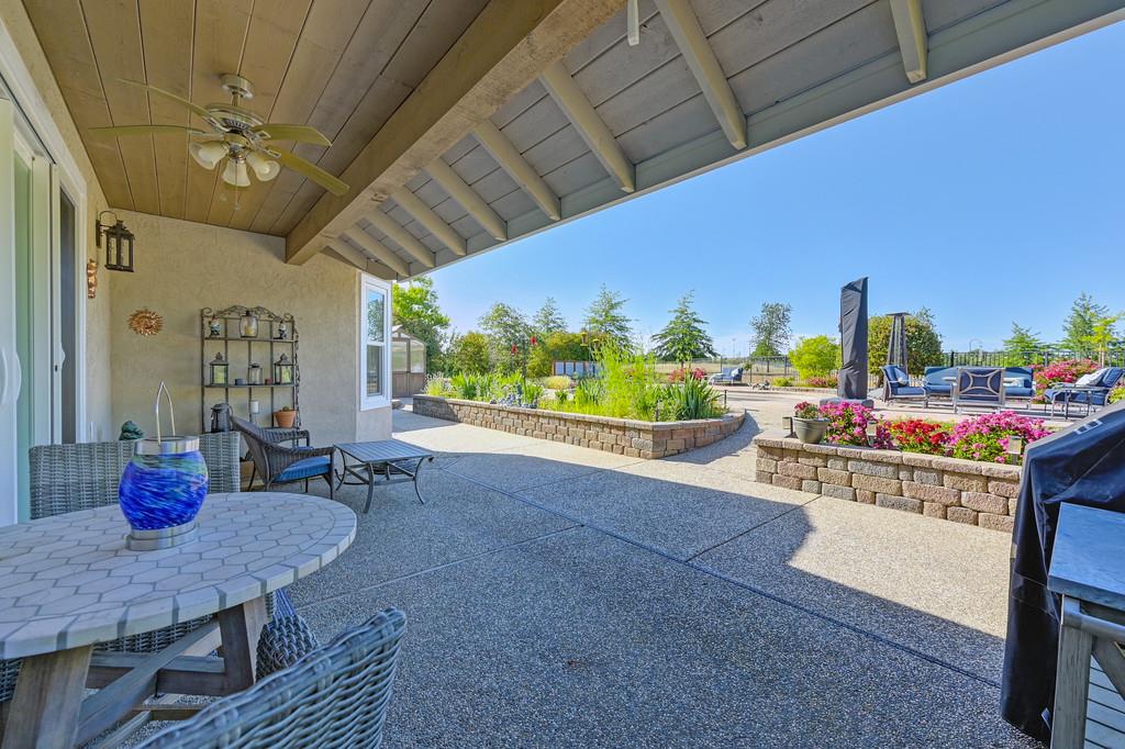 Detail Gallery Image 39 of 50 For 14725 Plano Ct, Rancho Murieta,  CA 95683 - 4 Beds | 2 Baths