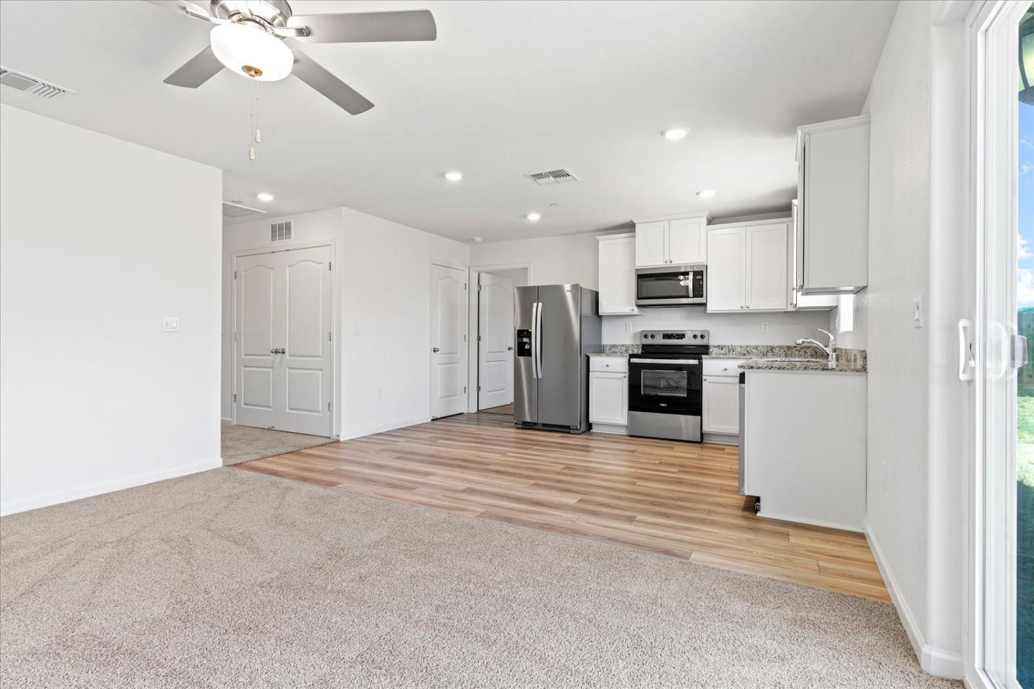 Detail Gallery Image 11 of 35 For 2193 Mickelson Dr, Linda,  CA 95901 - 3 Beds | 2 Baths