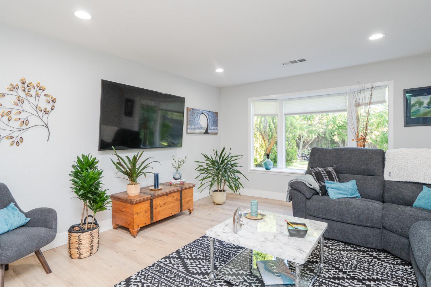 Jonnie Way, Fair Oaks, California image 15