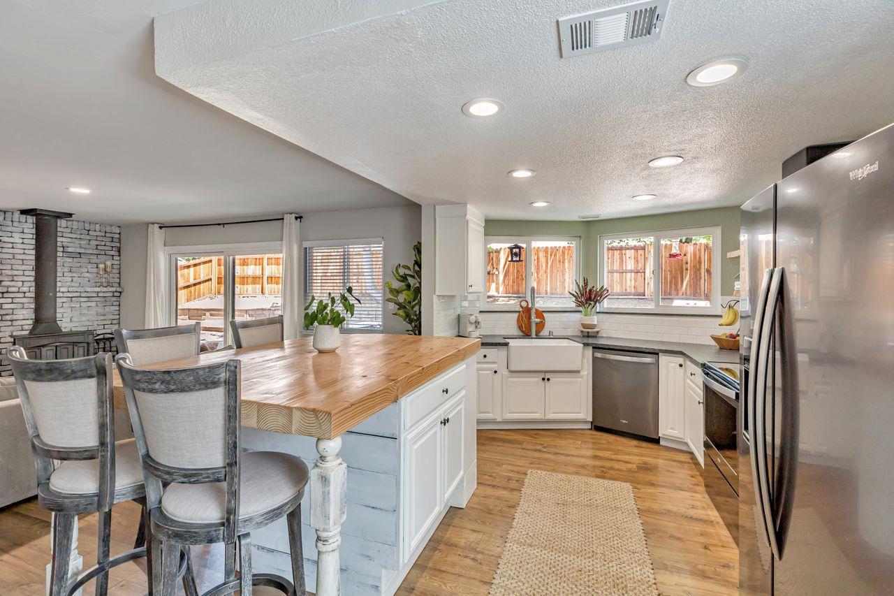Detail Gallery Image 14 of 39 For 7440 Mar Vista Way, Citrus Heights,  CA 95621 - 3 Beds | 2 Baths