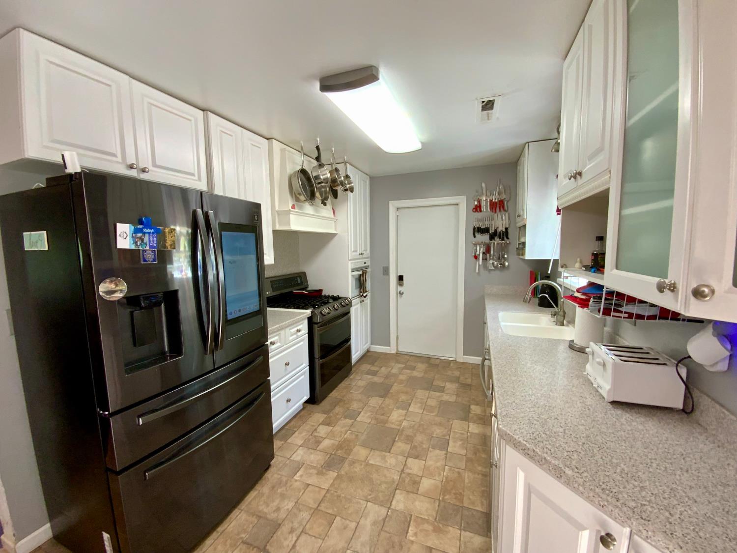 Detail Gallery Image 9 of 49 For 2367 Ponderosa Rd, Rescue,  CA 95672 - 3 Beds | 2 Baths