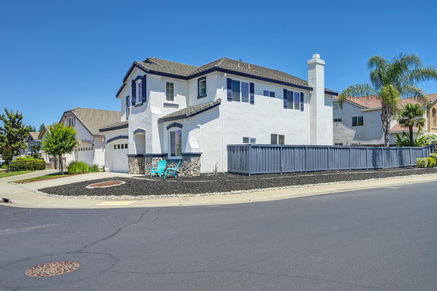 Detail Gallery Image 6 of 52 For 1700 Adrienne Dr, Roseville,  CA 95747 - 4 Beds | 3 Baths