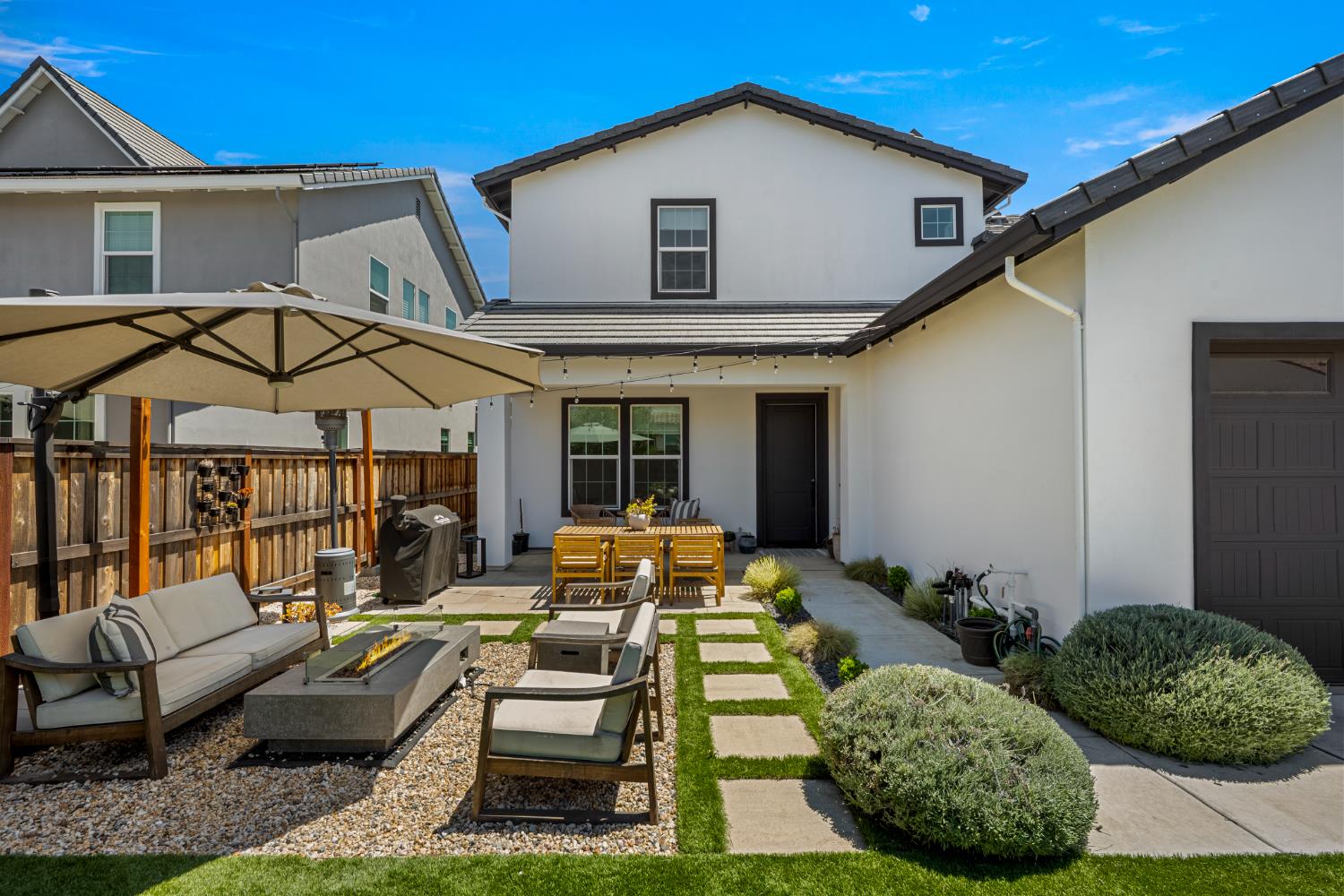 Detail Gallery Image 42 of 45 For 3180 Crocker Dr, Sacramento,  CA 95818 - 4 Beds | 3 Baths