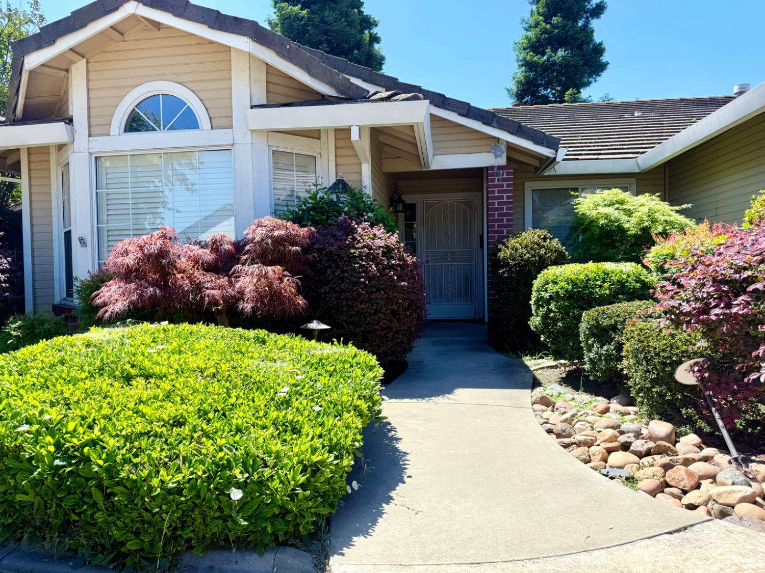 Detail Gallery Image 6 of 46 For 5271 Barbados Cir, Stockton,  CA 95210 - 4 Beds | 2 Baths