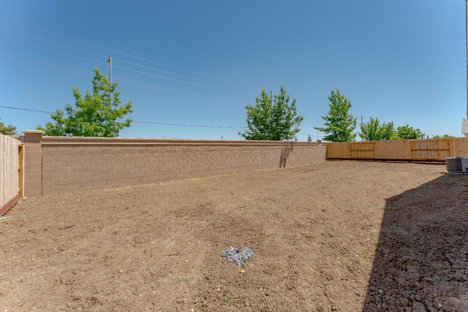 Detail Gallery Image 33 of 35 For 4201 Pittenger Dr, Olivehurst,  CA 95961 - 4 Beds | 2 Baths