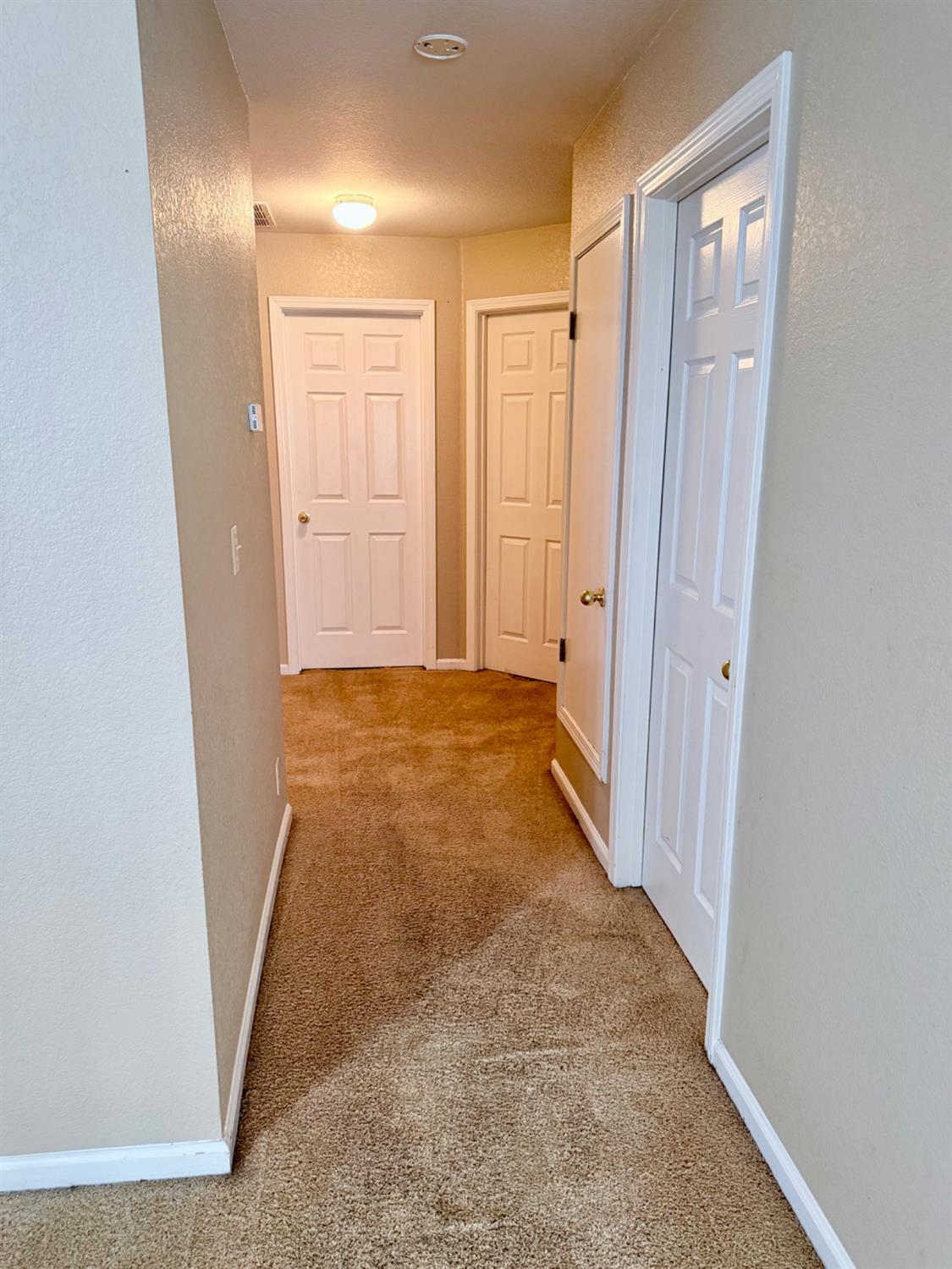 Detail Gallery Image 21 of 46 For 5271 Barbados Cir, Stockton,  CA 95210 - 4 Beds | 2 Baths