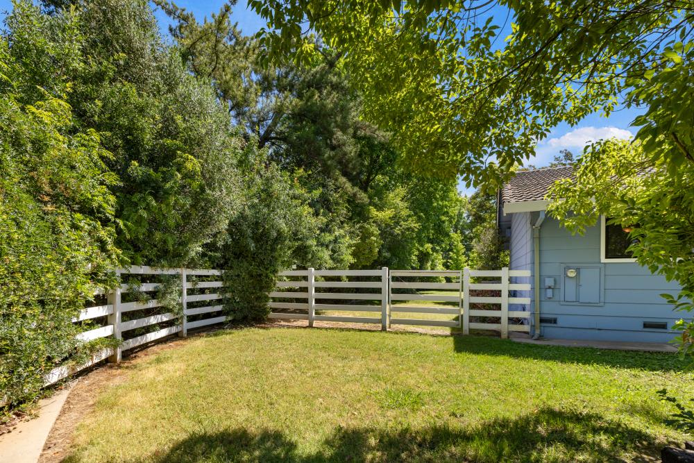 Detail Gallery Image 52 of 69 For 8744 Rubia Dr, Elk Grove,  CA 95624 - 3 Beds | 2/1 Baths