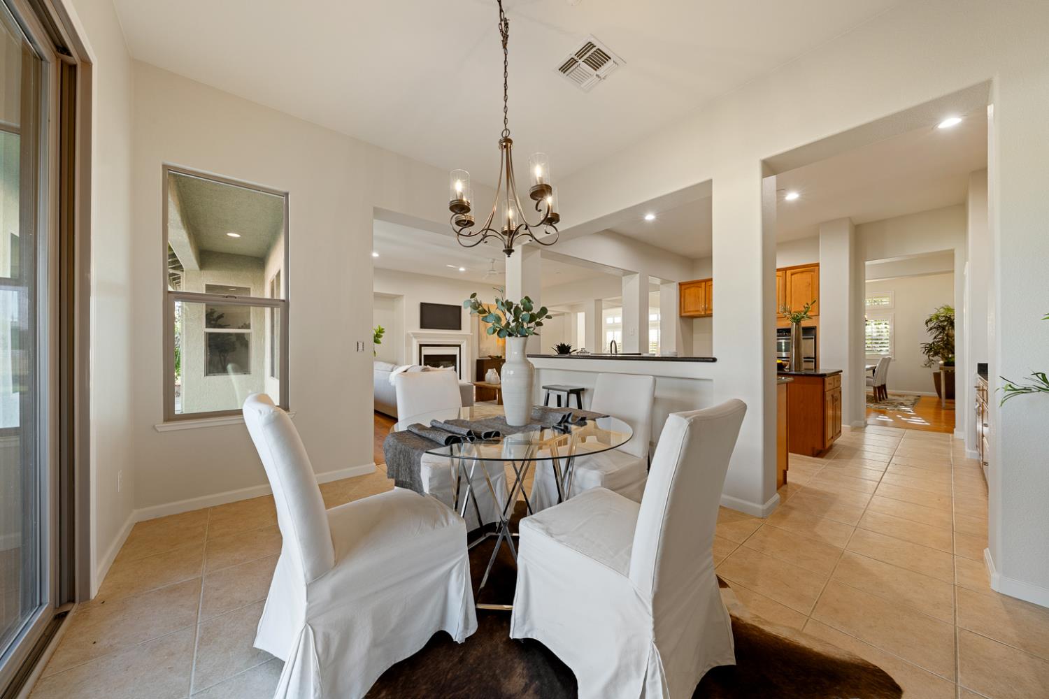 Detail Gallery Image 32 of 90 For 9461 Crossrail Dr, Wilton,  CA 95693 - 5 Beds | 3 Baths
