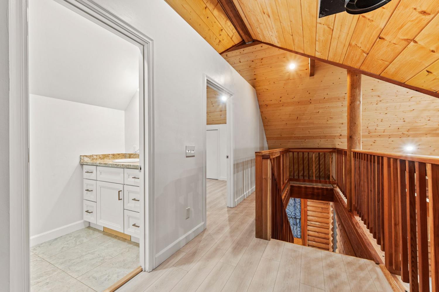 Detail Gallery Image 32 of 59 For 13792 Rockway Pl, Nevada City,  CA 95959 - 3 Beds | 3/1 Baths