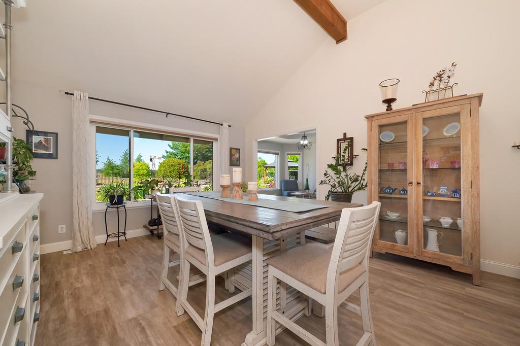 Detail Gallery Image 19 of 50 For 14725 Plano Ct, Rancho Murieta,  CA 95683 - 4 Beds | 2 Baths