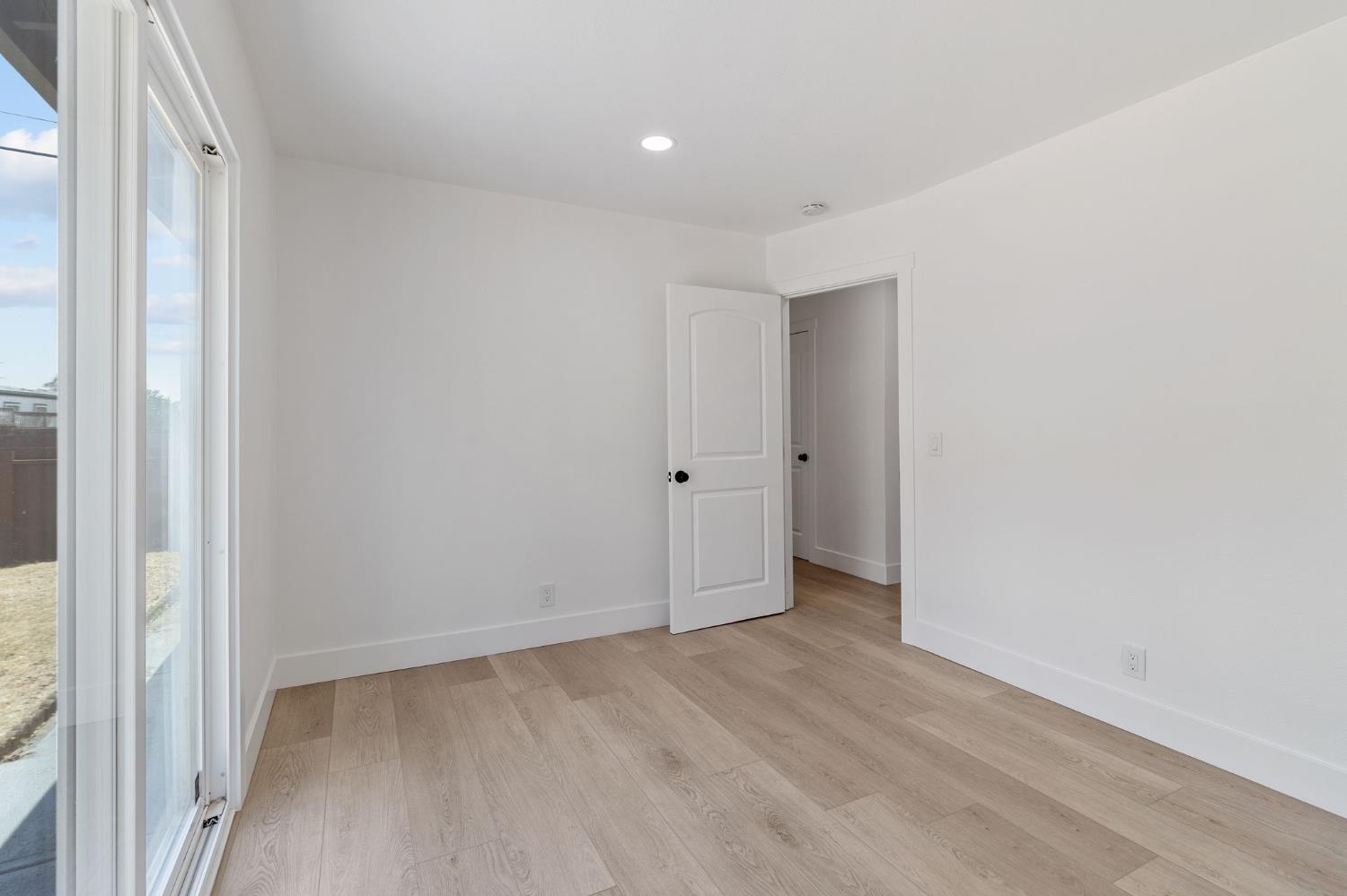 Detail Gallery Image 15 of 30 For 26184 Stanwood Ave, Hayward,  CA 94544 - 3 Beds | 2 Baths