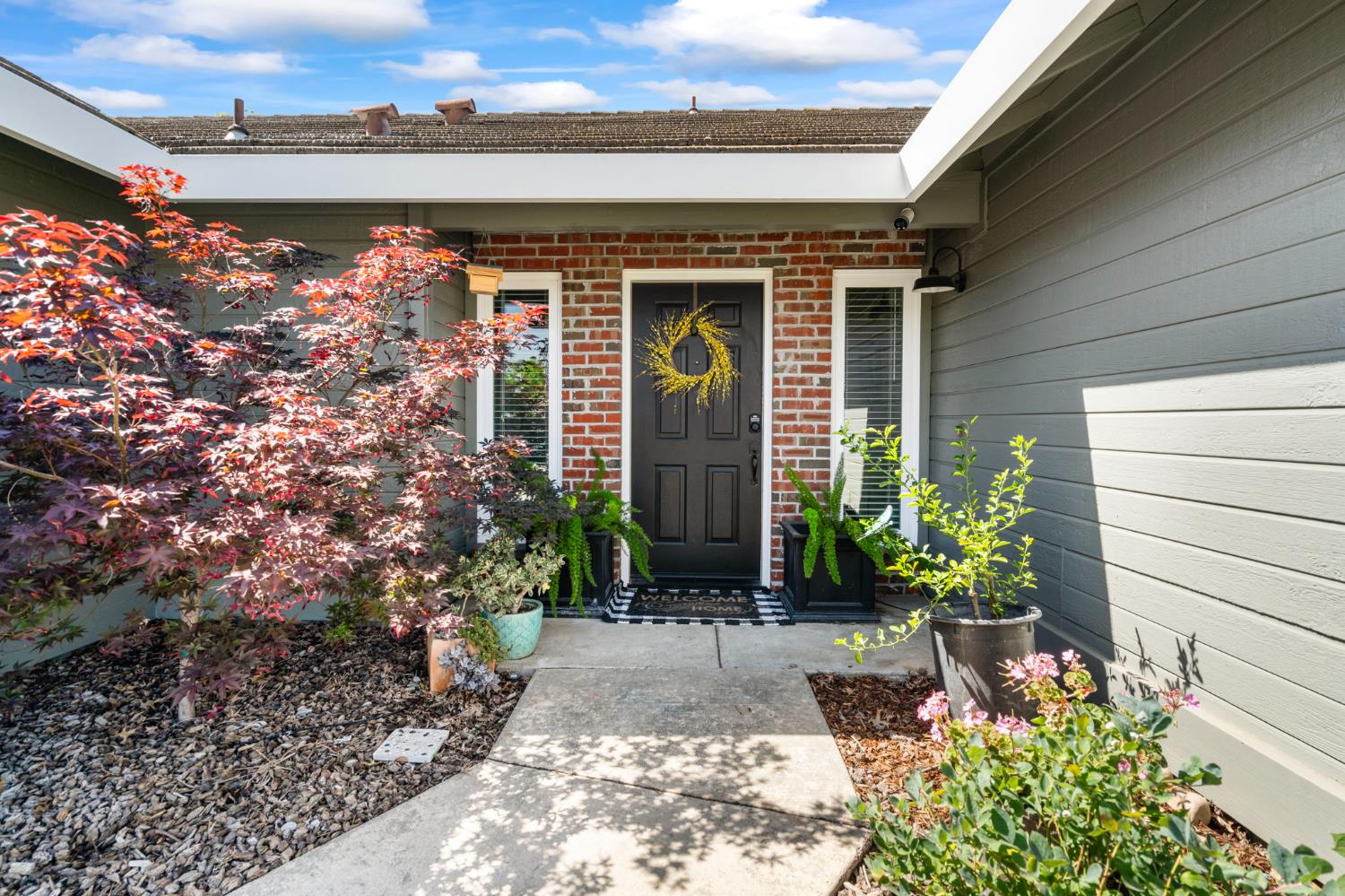 Detail Gallery Image 4 of 38 For 672 Pestana Dr, Galt,  CA 95632 - 3 Beds | 2 Baths