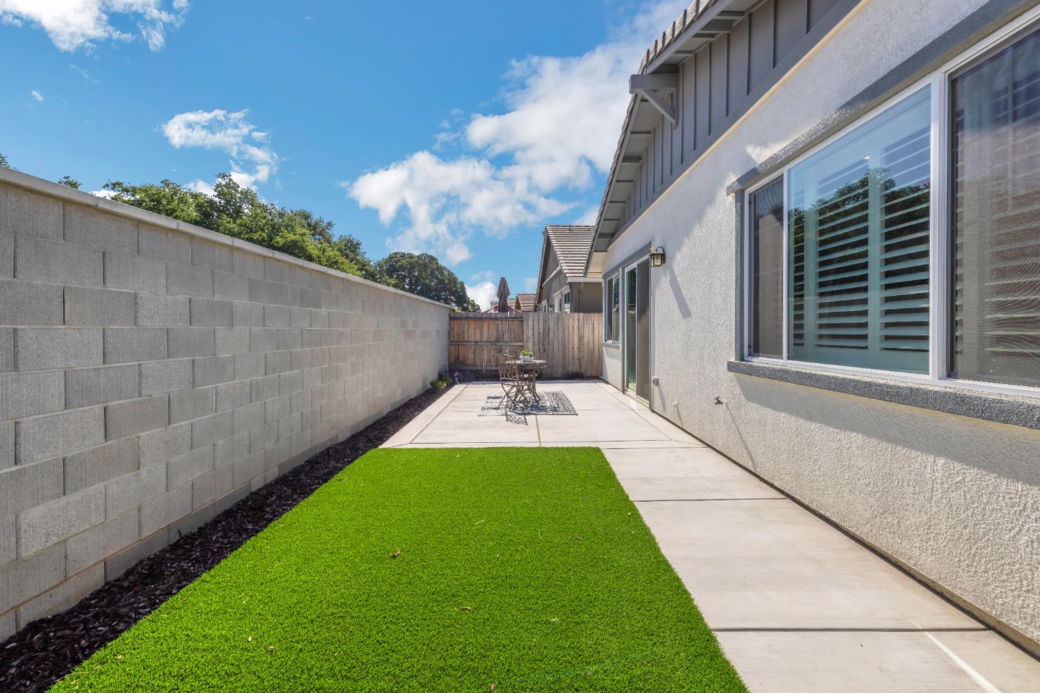 Detail Gallery Image 38 of 41 For 1687 Carson River Loop, Lincoln,  CA 95648 - 2 Beds | 2 Baths