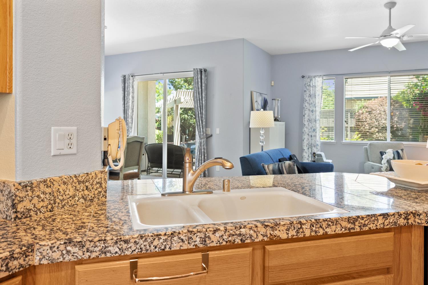 Detail Gallery Image 31 of 65 For 9501 Misty Cove Ln, Elk Grove,  CA 95758 - 2 Beds | 2 Baths