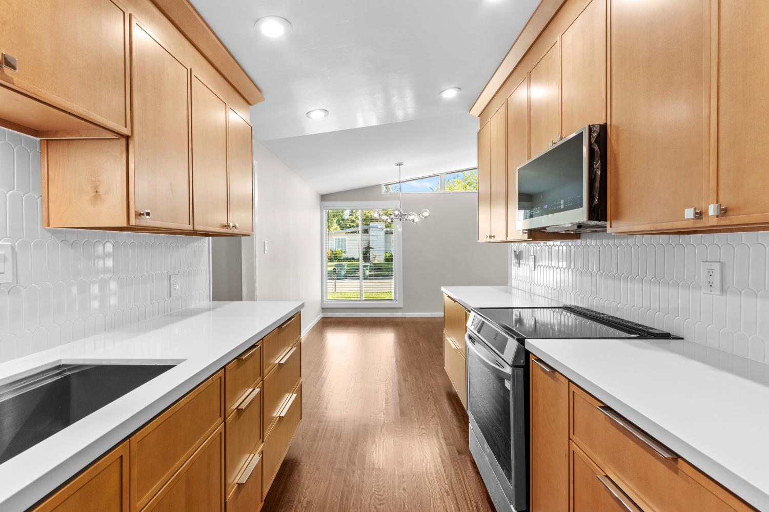 Detail Gallery Image 23 of 65 For 4937 Donovan Dr, Carmichael,  CA 95608 - 3 Beds | 2 Baths