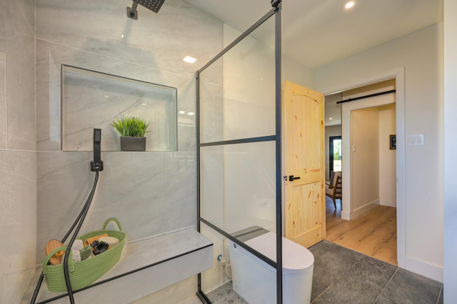 Detail Gallery Image 73 of 96 For 12445 Ladd Ln, Auburn,  CA 95603 - 6 Beds | 3 Baths
