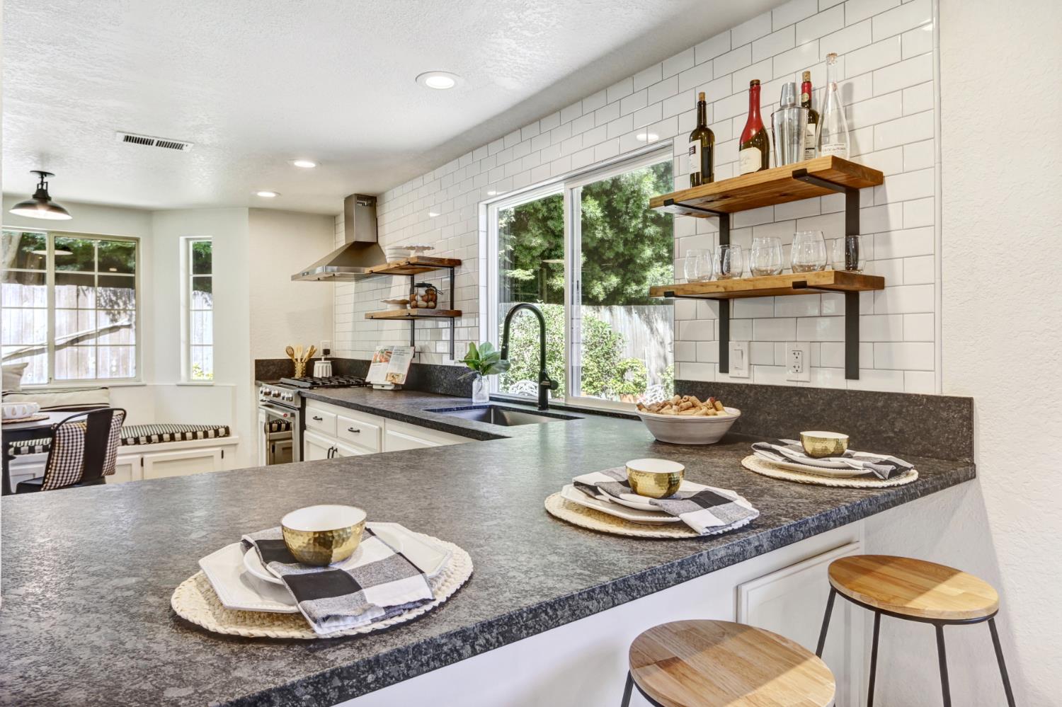 Detail Gallery Image 15 of 38 For 4939 Kurz Cir, Carmichael,  CA 95608 - 3 Beds | 2 Baths